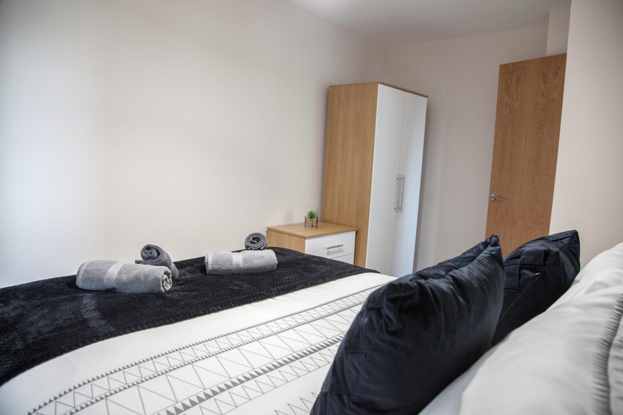 Modern 2Bd Apartment In Manchester City Bagian luar foto