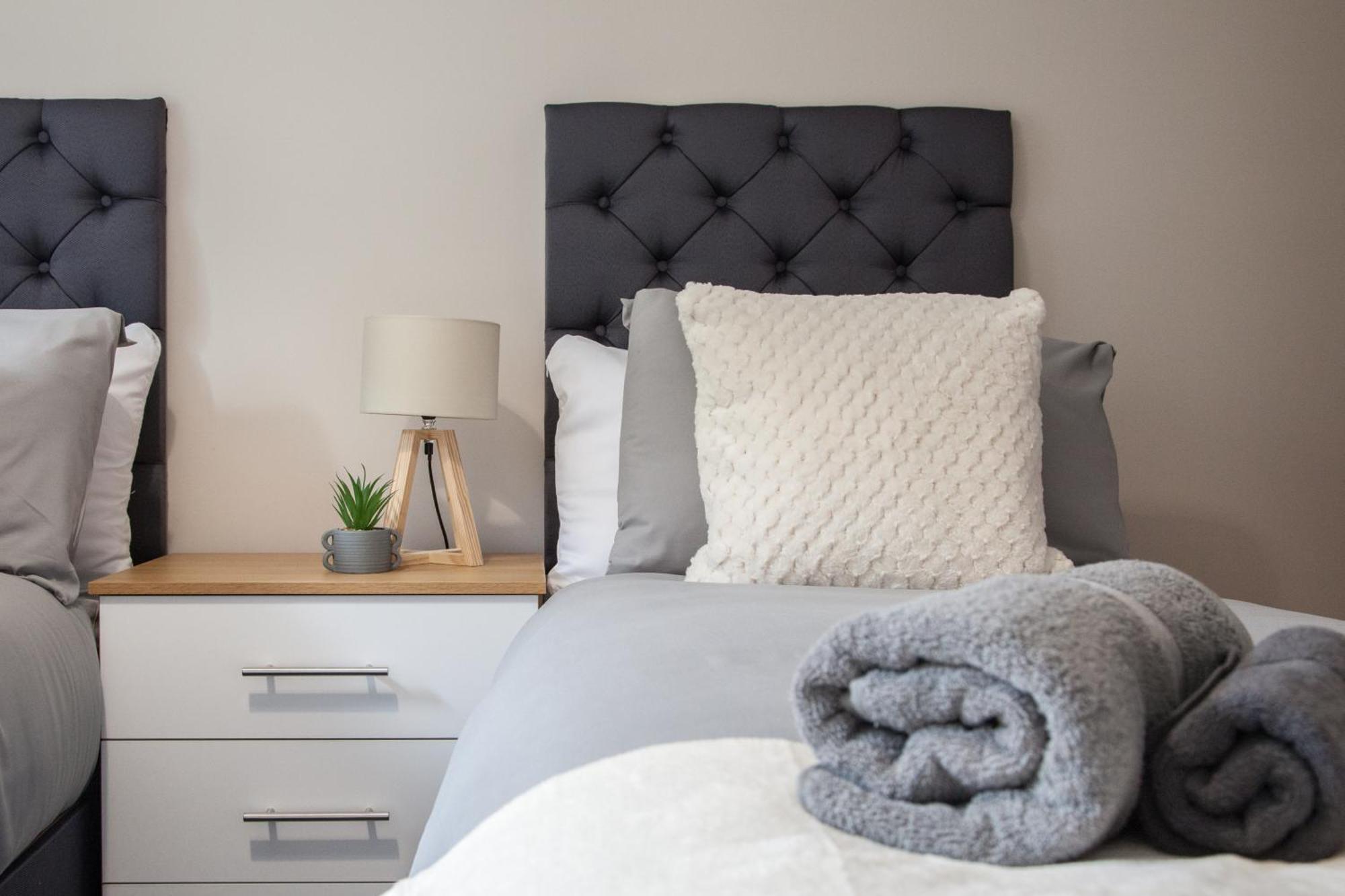 Modern 2Bd Apartment In Manchester City Bagian luar foto
