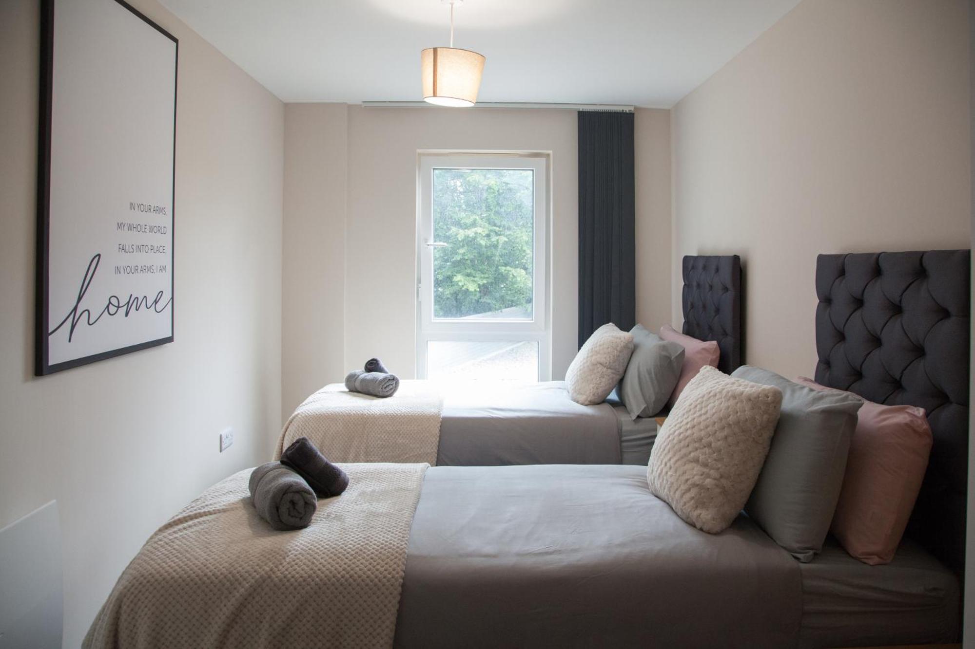 Modern 2Bd Apartment In Manchester City Bagian luar foto