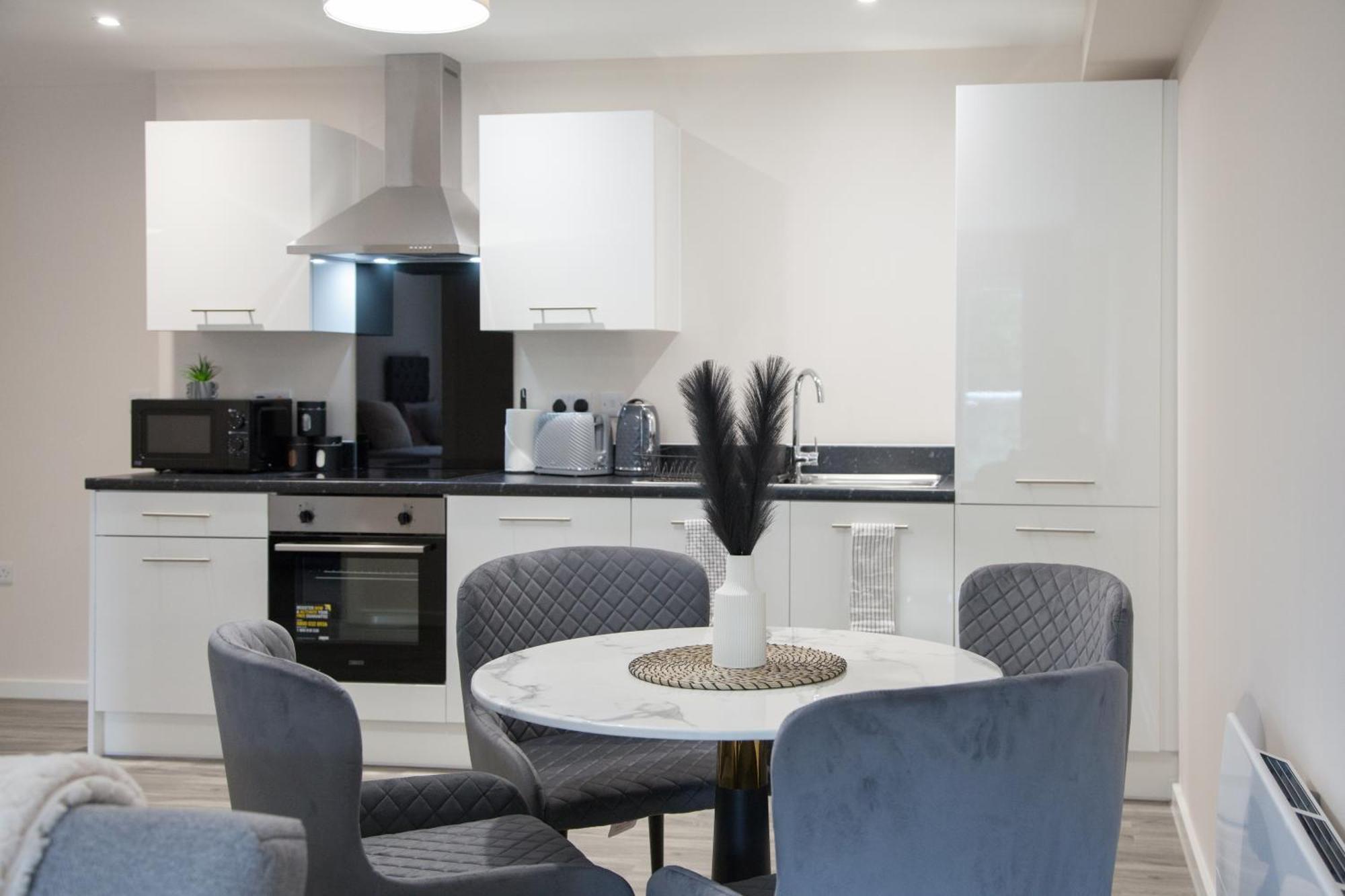 Modern 2Bd Apartment In Manchester City Bagian luar foto