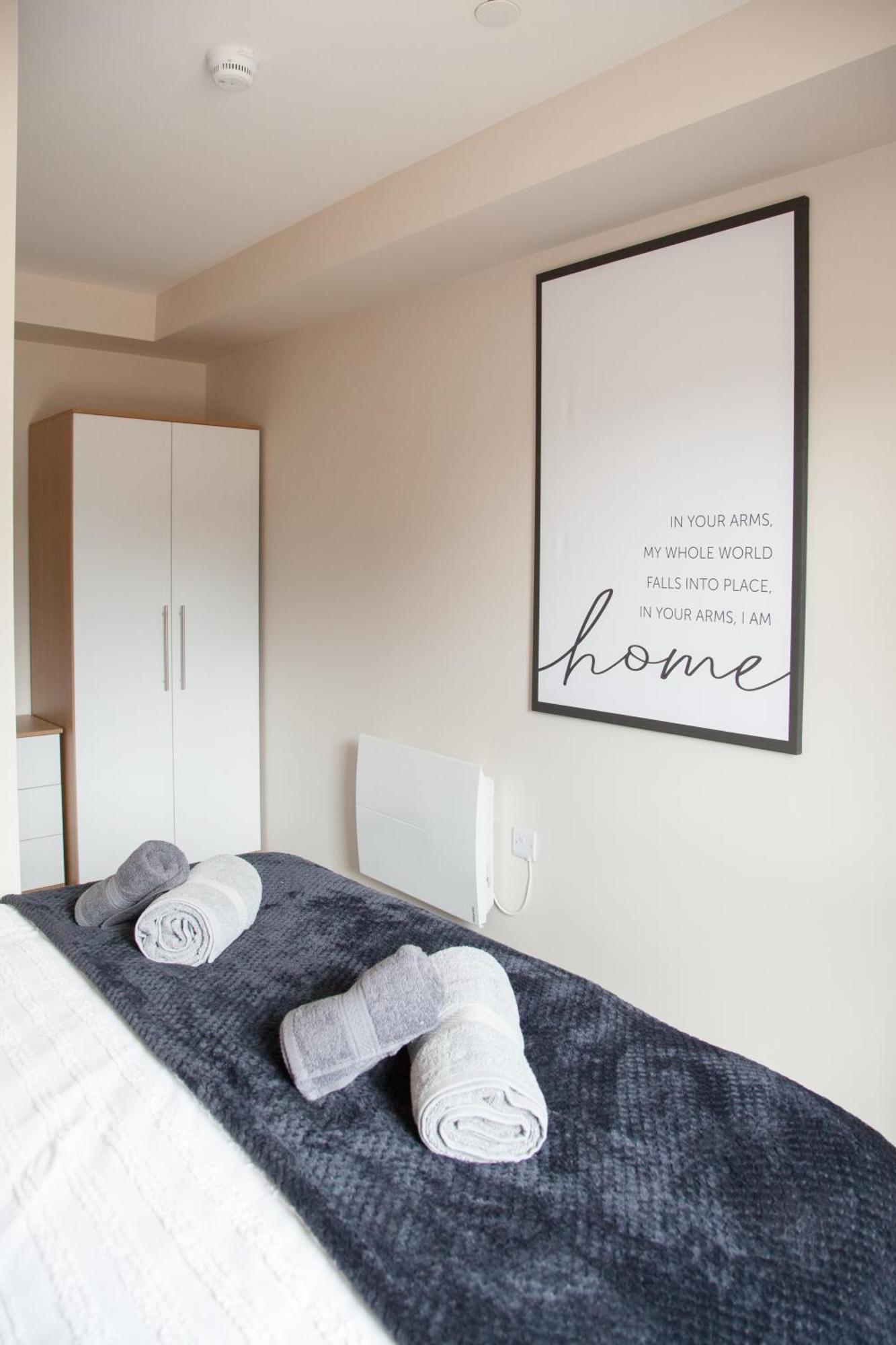 Modern 2Bd Apartment In Manchester City Bagian luar foto